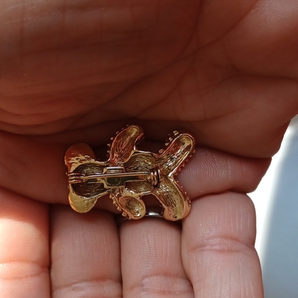 Teddy Bear Pin, goldtone - Picture 4 of 4